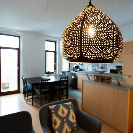 Schlosschemnitz-tolle Ferienwohnung Mit Balkon