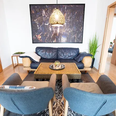 Schlosschemnitz-tolle Ferienwohnung Mit Balkon Daire Chemnitz